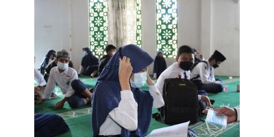Pembagian Masker